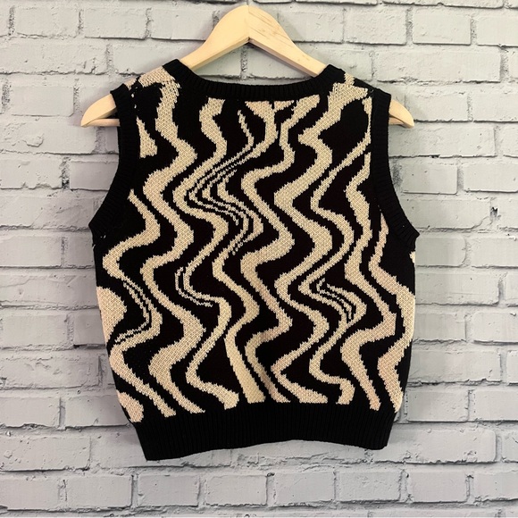 Black and Cream Retro Trippy Y2K Vest - Picture 2 of 5